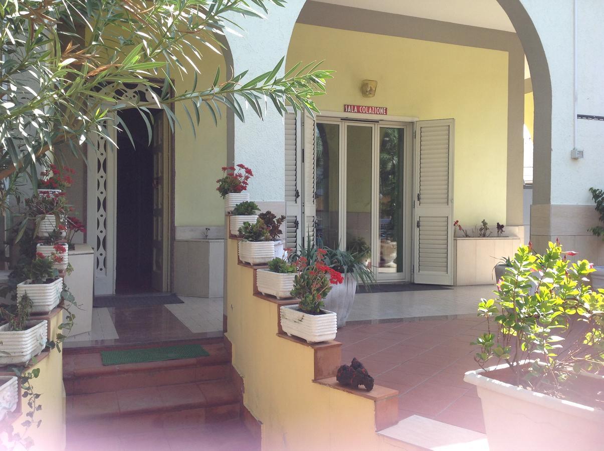 Hotel La Villa مستربيانكو المظهر الخارجي الصورة